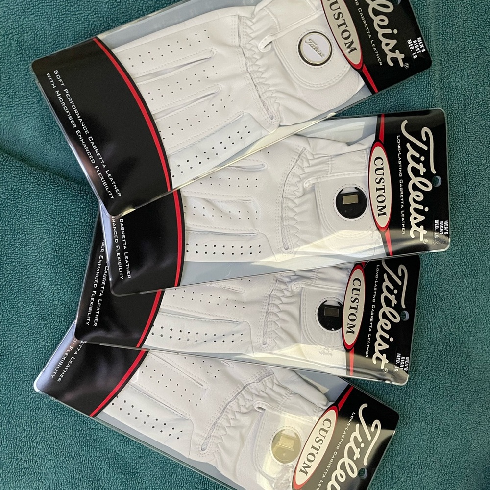 Titleist Custom White Leather Golf Glove